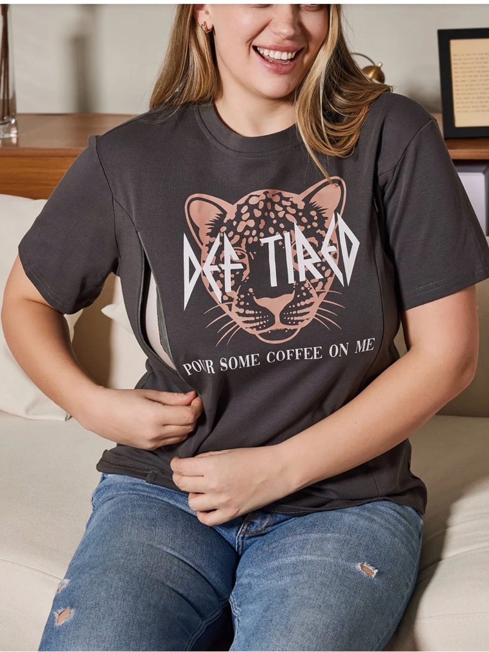 Giftifymama Nursing Mom Graphic Tee